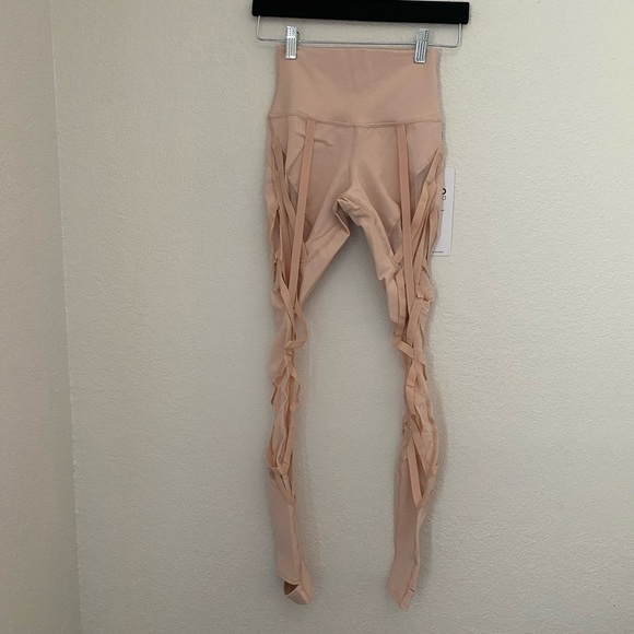 NEW Alo high waist stirrup pink leggings - Picture 3 of 6